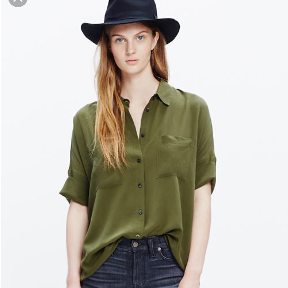Silk courier shirt in Olive